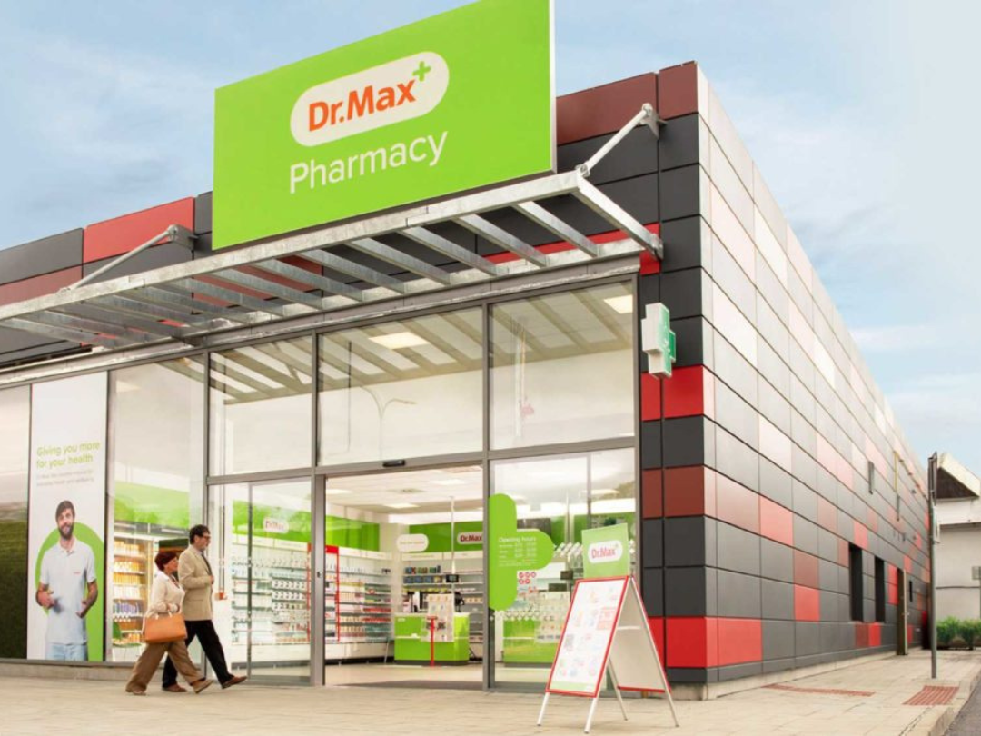dr-max-store-front-graphic-gallery-image